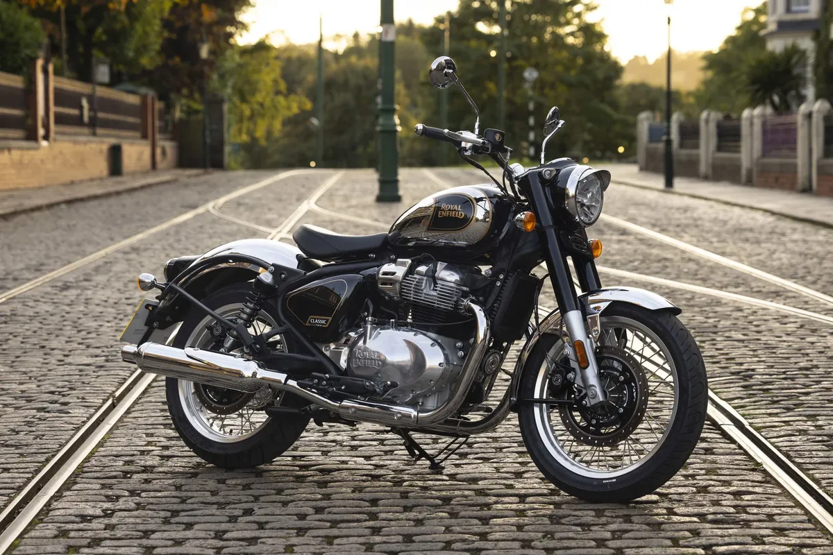 Royal Enfield обновляет линейку 350 и запускает новые финансовые предложения — фото 4