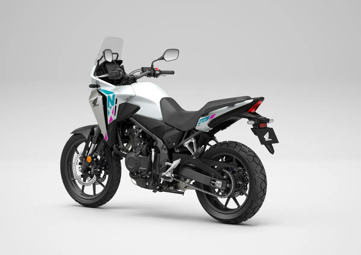 Honda NX500 E-Clutch выходит на рынок Малайзии: цена и особенности — фото 2