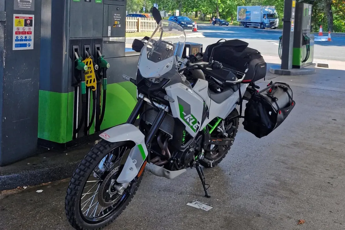 Несколько дополнений, которые делают Kawasaki KLE500 более удобным для повседневной езды