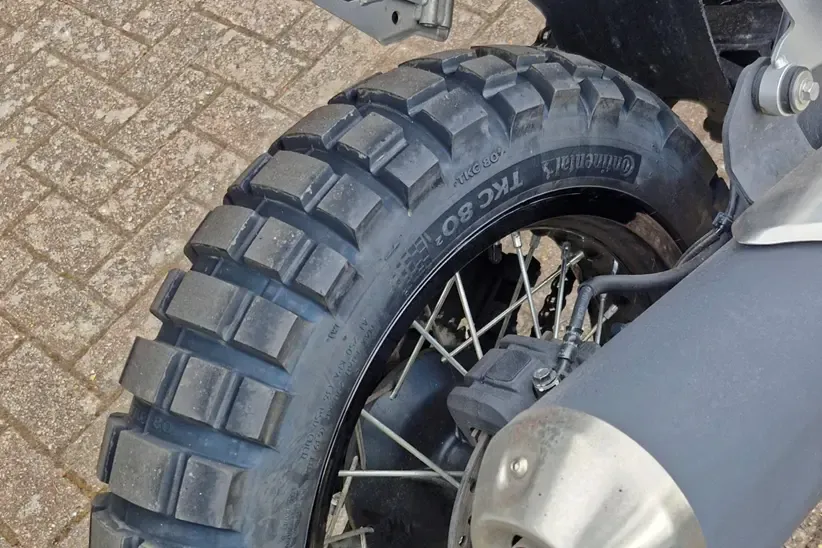 Несколько дополнений, которые делают Kawasaki KLE500 более удобным для повседневной езды — фото 2