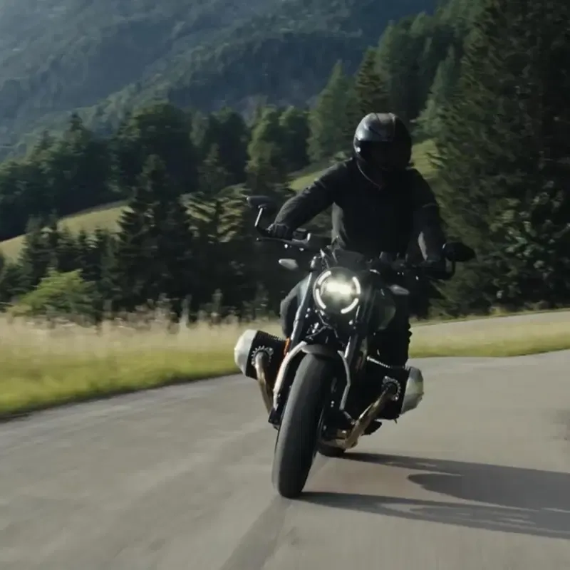 Небольшая BMW GS в ретро-стиле: мечта дизайнера Обердана Бецци — фото 3