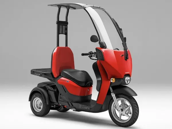Honda отзывает Gyro Canopy e: из-за возможной неисправности стояночного тормоза