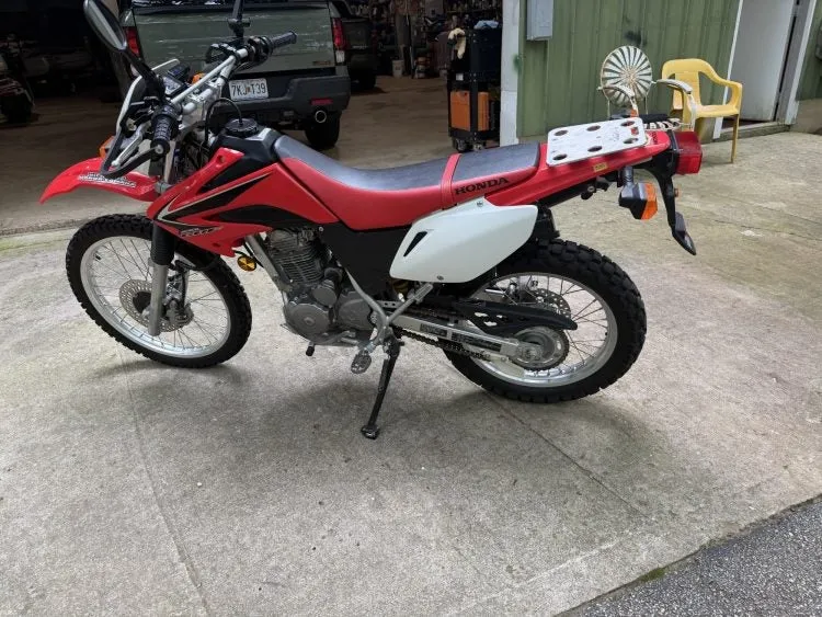 2008 Honda CRF230L: двухспортивный мотоцикл для любителей максимальной экономии топлива