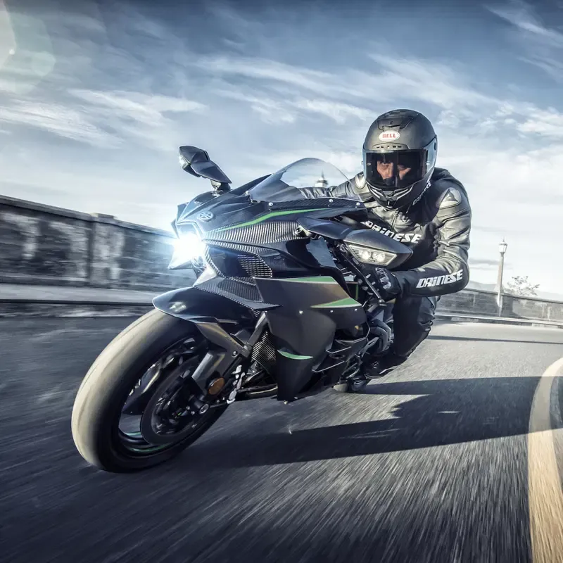 Kawasaki Ninja H2: легенда с наддувом возвращается в 2027 году — фото 4