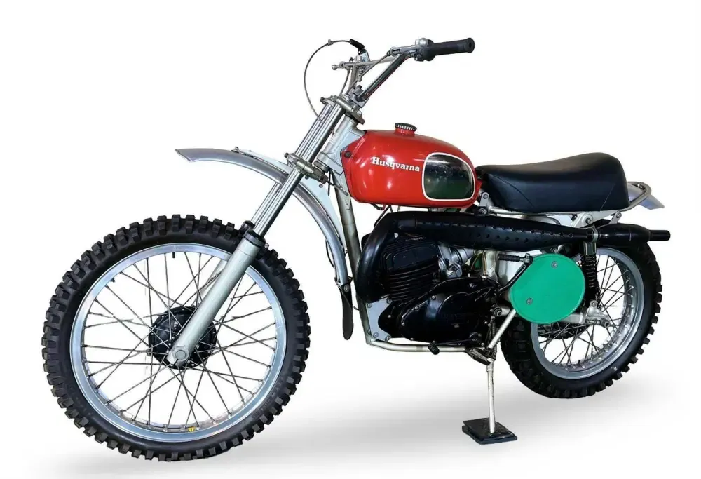 Husqvarna 250 Motocrosser Стива Маккуина снова выставлена на аукцион — фото 2