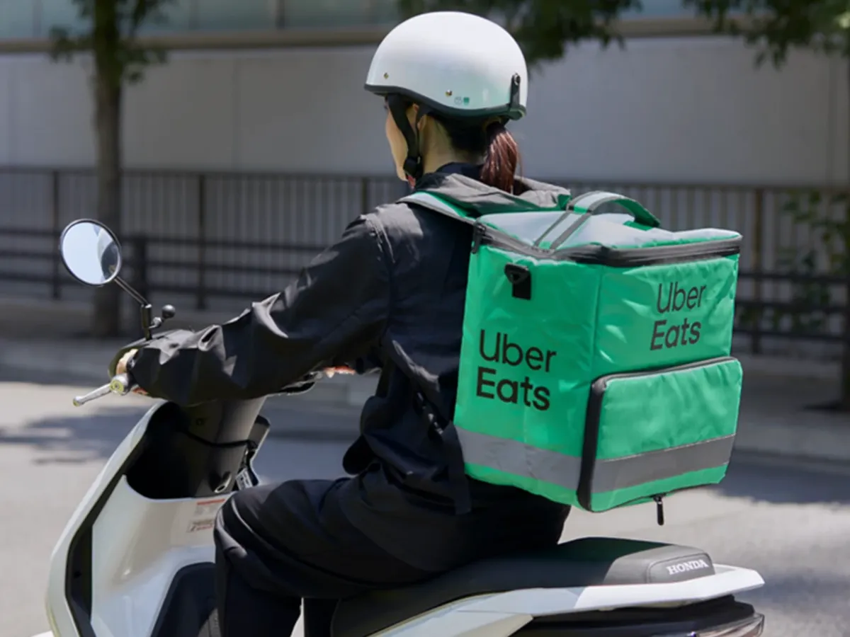 Honda оценит безопасность курьеров Uber Eats с помощью смартфона — фото 2