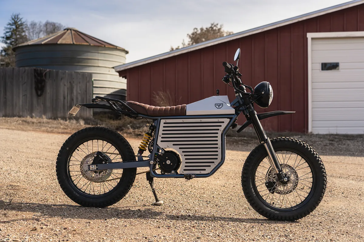 TERRA Motorcycles выпускает электрический скрамблер Prime 2026 года, допущенный к дорожному движению