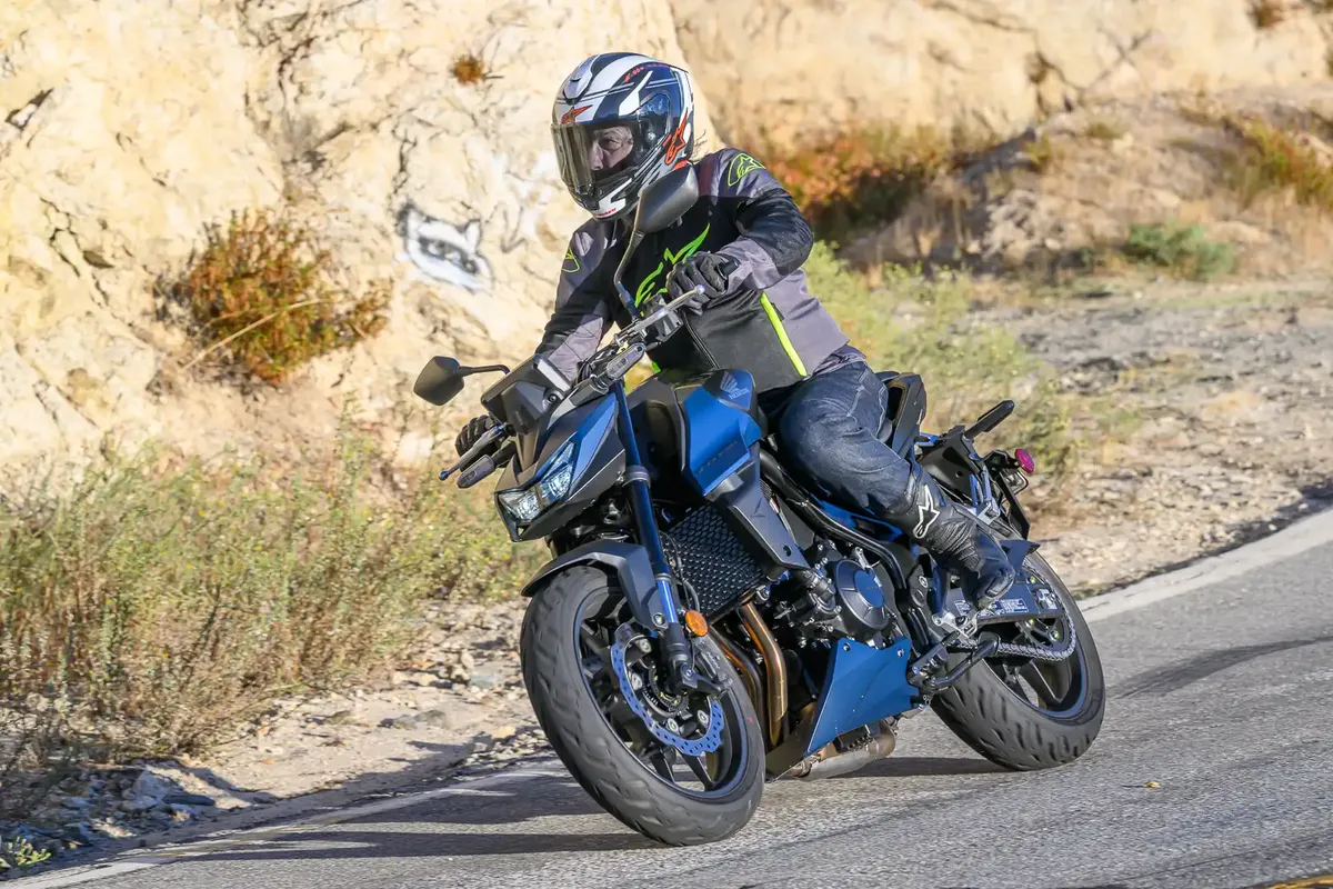 Обзор Honda CB750 Hornet E-Clutch 2026: 16 быстрых фактов — фото 3