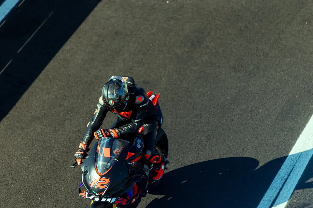 Новый шлем AGV Pista GP R3 снижает риск сотрясения мозга в шесть раз — фото 4