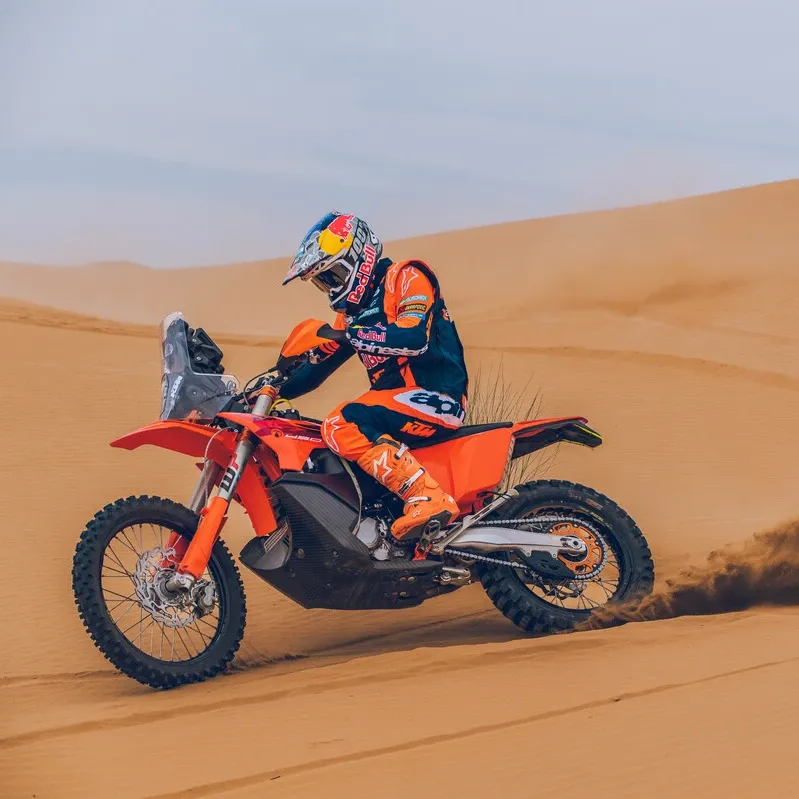 KTM 450 Rally Replica впервые в истории поступил в дилерские центры США — фото 3