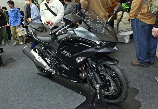 Новый Ninja 500 от Kawasaki: 451-кубовый двигатель и премьера на Токийском мотоциклетном шоу 2026 — фото 3