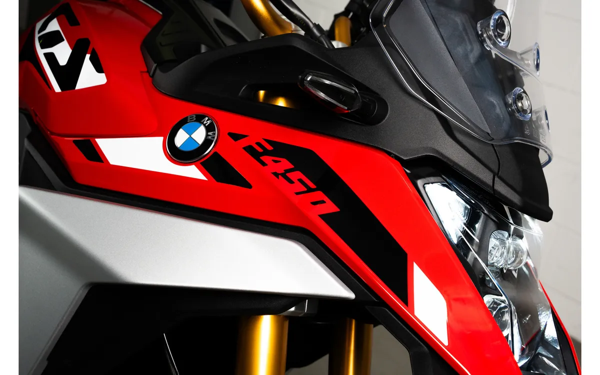 Тест-драйв BMW F 450 GS: Идеальный размер и глубина, которая покорит даже старых пользователей GS — фото 3