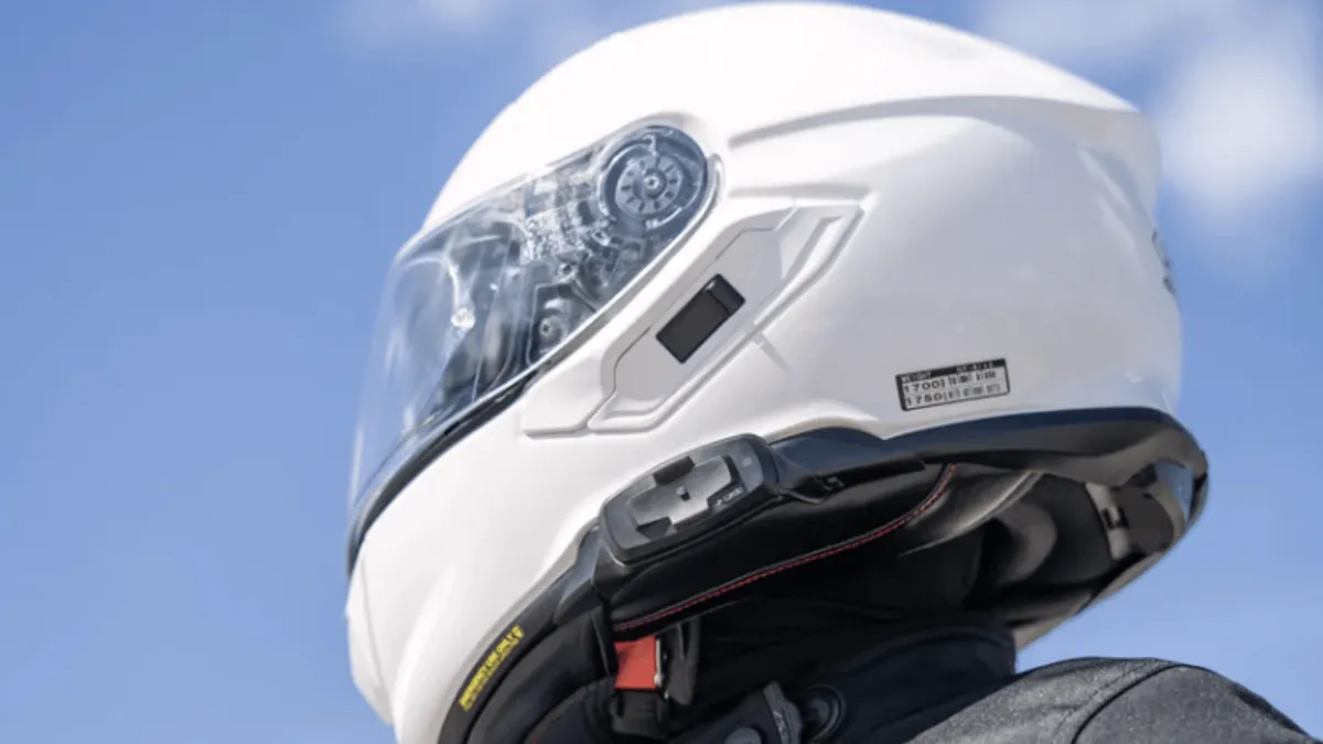 Cardo Systems представила новые Packtalk-S и 4X-S для шлемов Shoei Gen 3