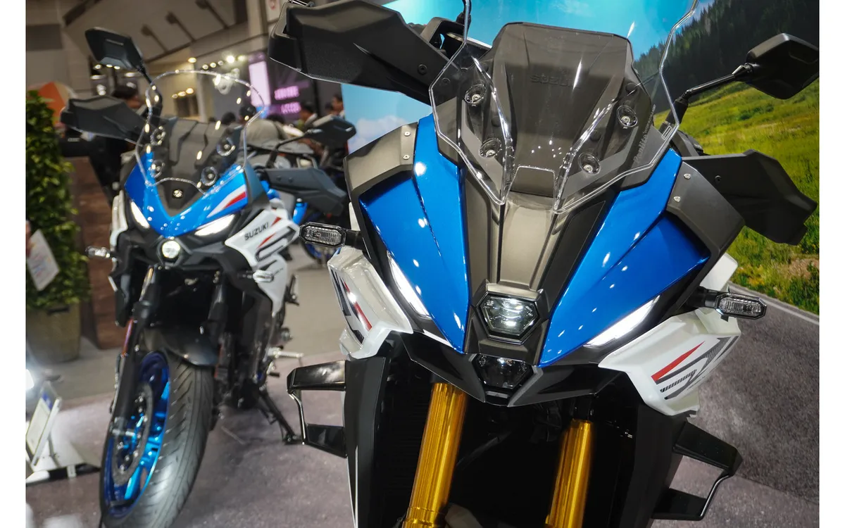 Появились «крылья»: представлен новый роскошный кроссовер Suzuki GSX-S1000GX на Токийском мотоциклетном шоу 2026 — фото 2