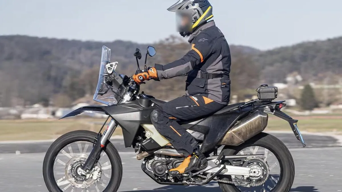 KTM снова бьет точно: появляется 690 Rally, окончательный одноцилиндровый