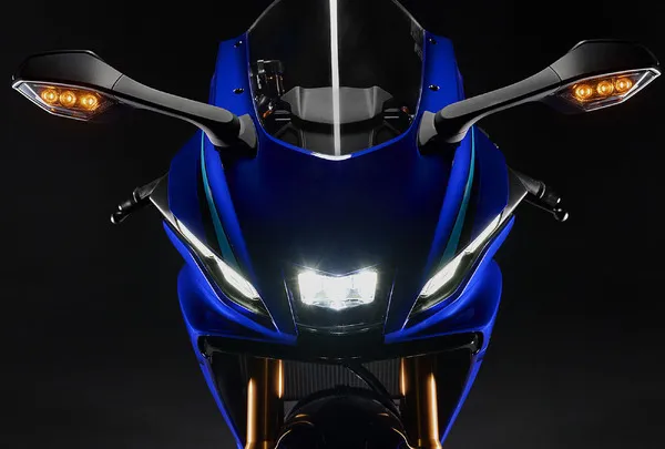 Yamaha YZF-R7 прошла обновление: электронный дроссель и 6-осевой IMU, цена от 1 166 000 иен — фото 4