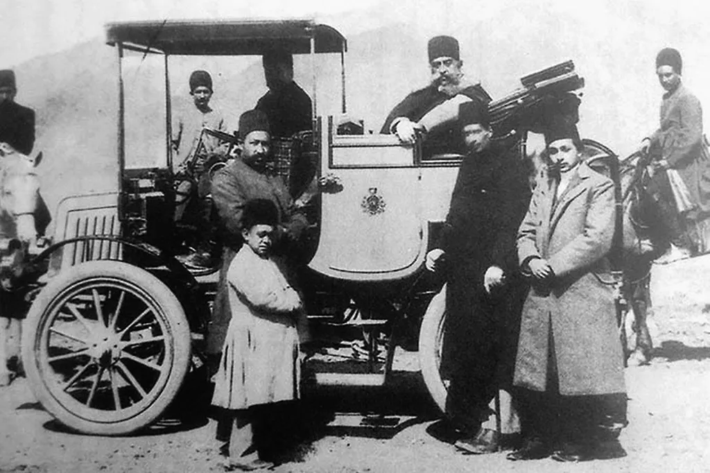 Автомобильная история Ирана: от первых русских шоферов до «Шахмобиля»