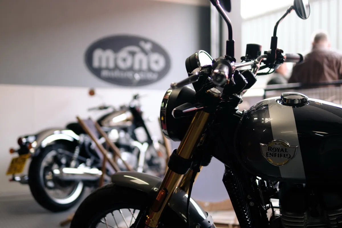 Royal Enfield открывает первый авторизованный сервисный центр в Великобритании — фото 2