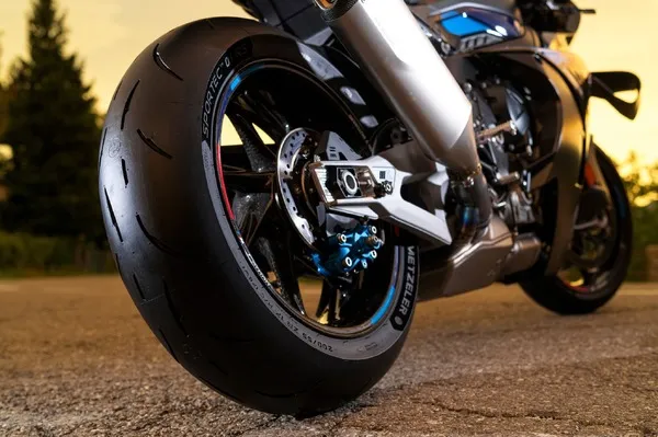 Pirelli представит три новые модели спортивных шин Metzler на выставке Nagoya Motorcycle Show 2026 — фото 3