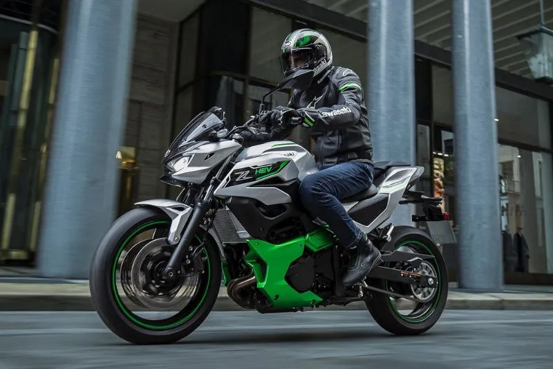 Представлены обновленные Kawasaki Ninja 7 Hybrid и Z7 Hybrid — фото 2