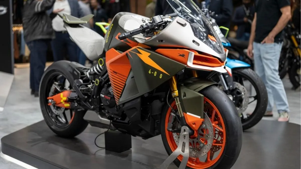 Два новых мотоцикла BMW готовятся к выходу на рынок Индии: BMW F 450 RR и 450 R — фото 2