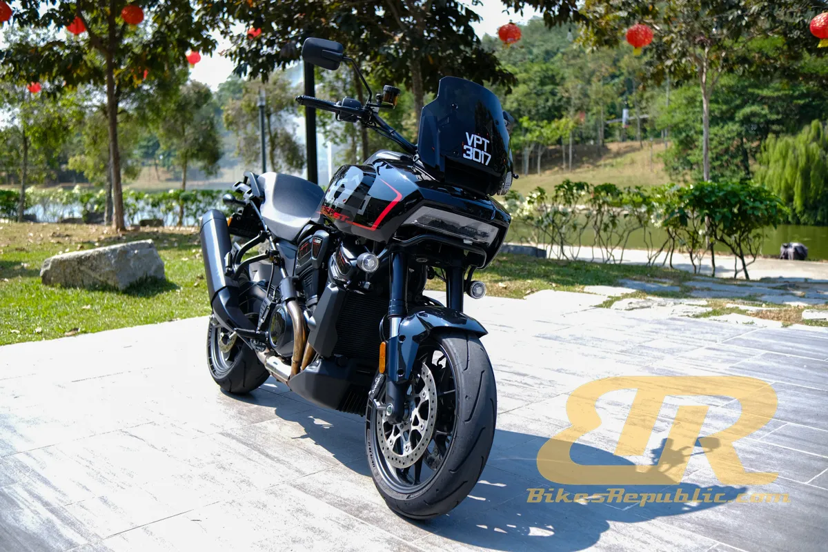 Harley-Davidson Pan America ST — лучший мотоцикл класса Sport Touring 2026 года