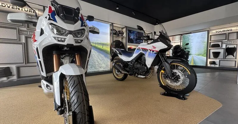 Moto Perego: новый магазин и Honda Live Tour в Леччо — фото 3