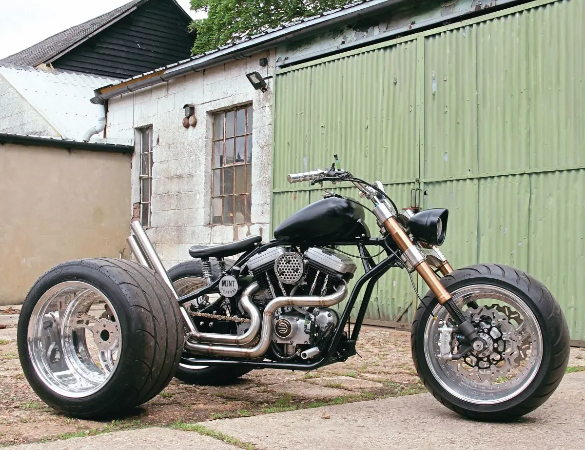 Спортивный трик с широкими колесами от Mint Customs