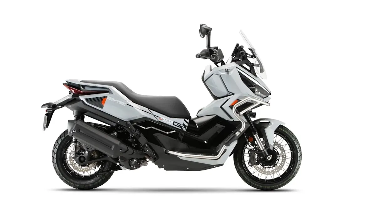Zontes ZT368-G ETC получил значительные технологические обновления и улучшения комфорта