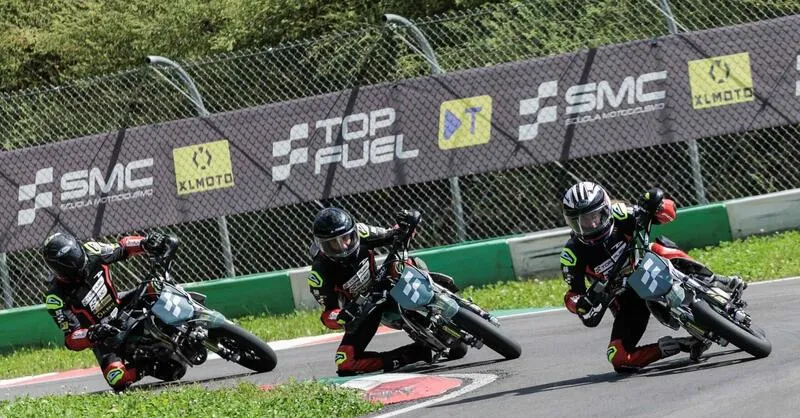 Top Fuel и SMC Scuola Motociclismo открываются в Абруццо