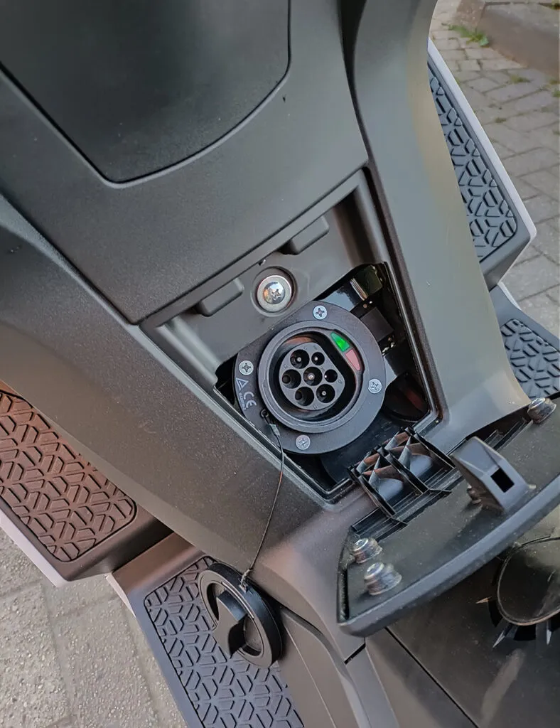 BMS E-Motorrijder протестировал новый Nerva EXE 2 — фото 4