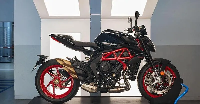 Новый цвет для Brutale 800!