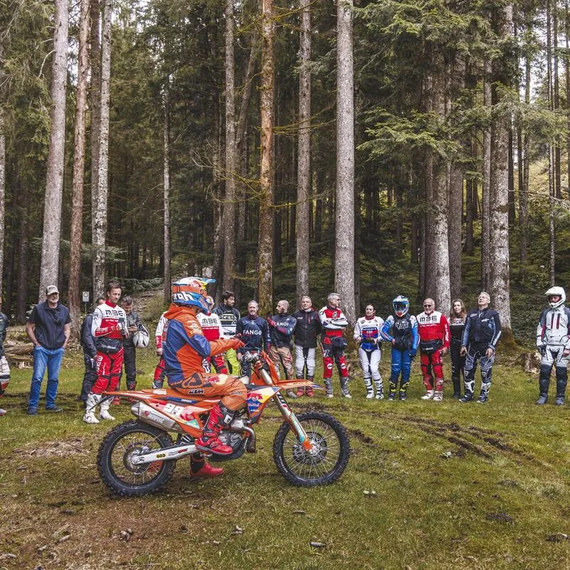Motor Bike Expo 2027: рекламная кампания, воспевающая настоящих мотоциклистов — фото 3