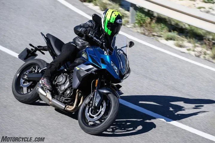 Triumph Tiger Sport 660 выходит на охоту за Kawasaki