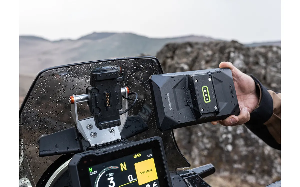 Выход 7-дюймового смарт-дисплея для мотоциклов RiderNav R7X: совместимость с основными брендами, включая Yamaha и Honda — фото 2
