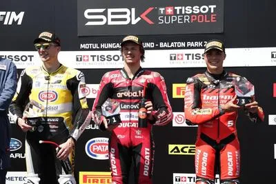 На EICMA Riding Fest в Мизано можно выйти на трассу вместе с легендами — фото 3