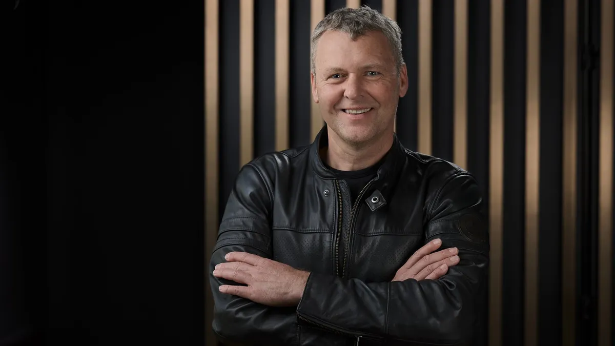 Йозеф Хонедер назначен руководителем отдела разработок BMW Motorrad: новая эра в инженерии